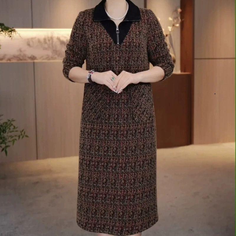 Высококачественное утолщенное и способное платье мамы с длинными рукавами осенью и зимой новое темпераментное модное тонкое платье