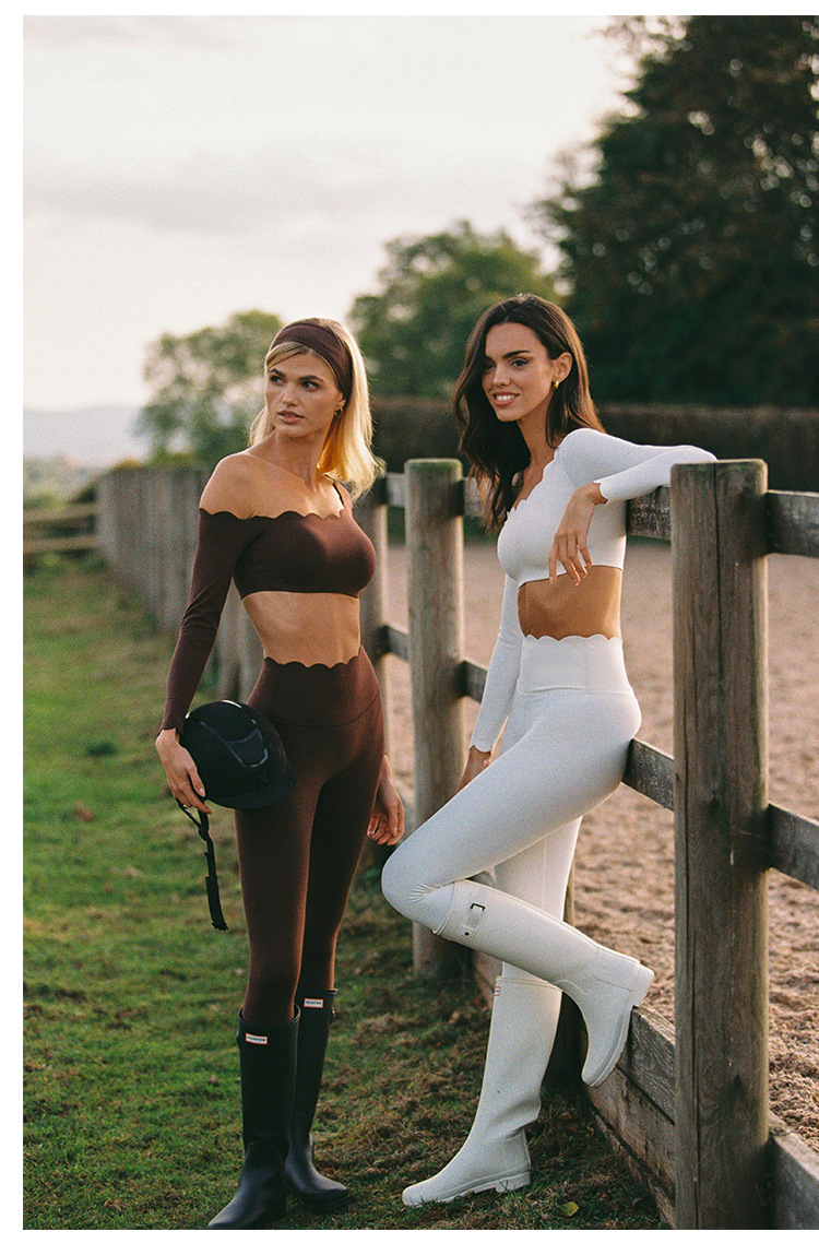 Top de yoga mujer manga larga con encaje y relleno_voghion.com