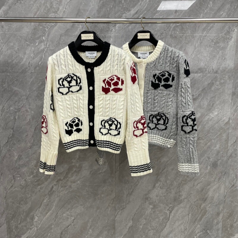 Factory Direct TB Autumn New Academic Style Embroidered Rose Jacquard Thick Twists Knitted Cardigan Crewneck Long Sleeve Shirt Factory Direct TB Autumn New Academic Style Embroidered Rose Jacquard Thick Twists Knitted Cardigan Crewneck Long Sleeve Shirt