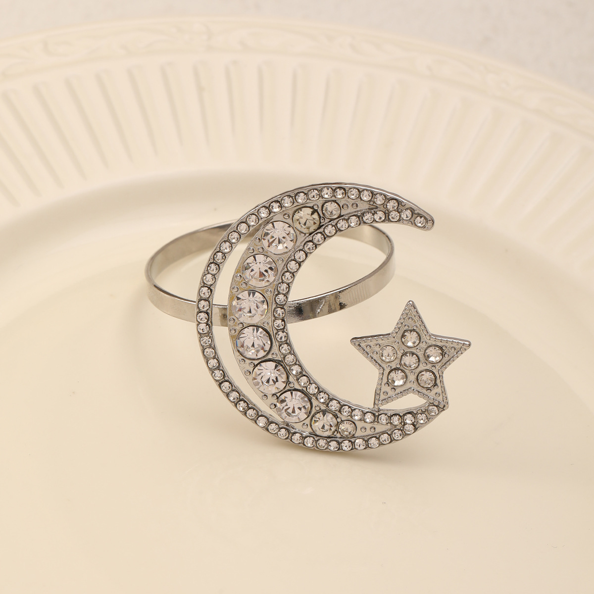 25g Weight napkin rings Kitchen and drinking utensils 1 Piece Quantity Daily Occasion Alloy Material Star, Moon Pattern Casual Style Casual Star Moon Alloy Napkin Rings 1 Piece 12