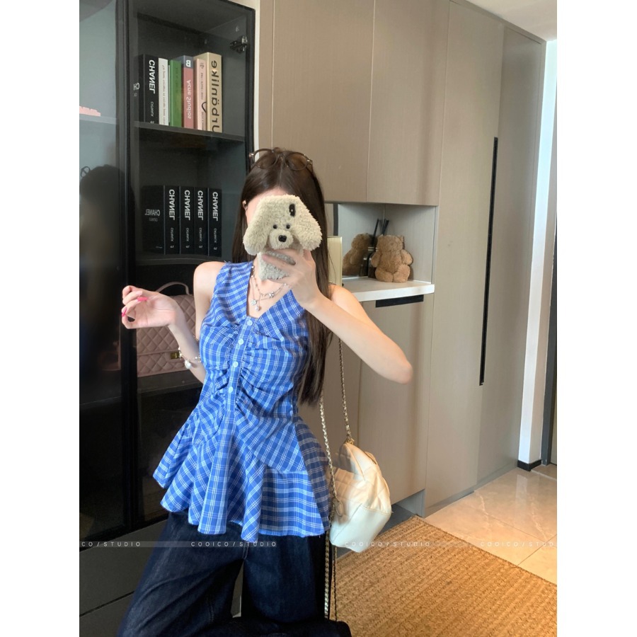 Summer trendy plaid V-neck tank top for women, sweet and spicy, slimming and versatile, trendy on Instagram.