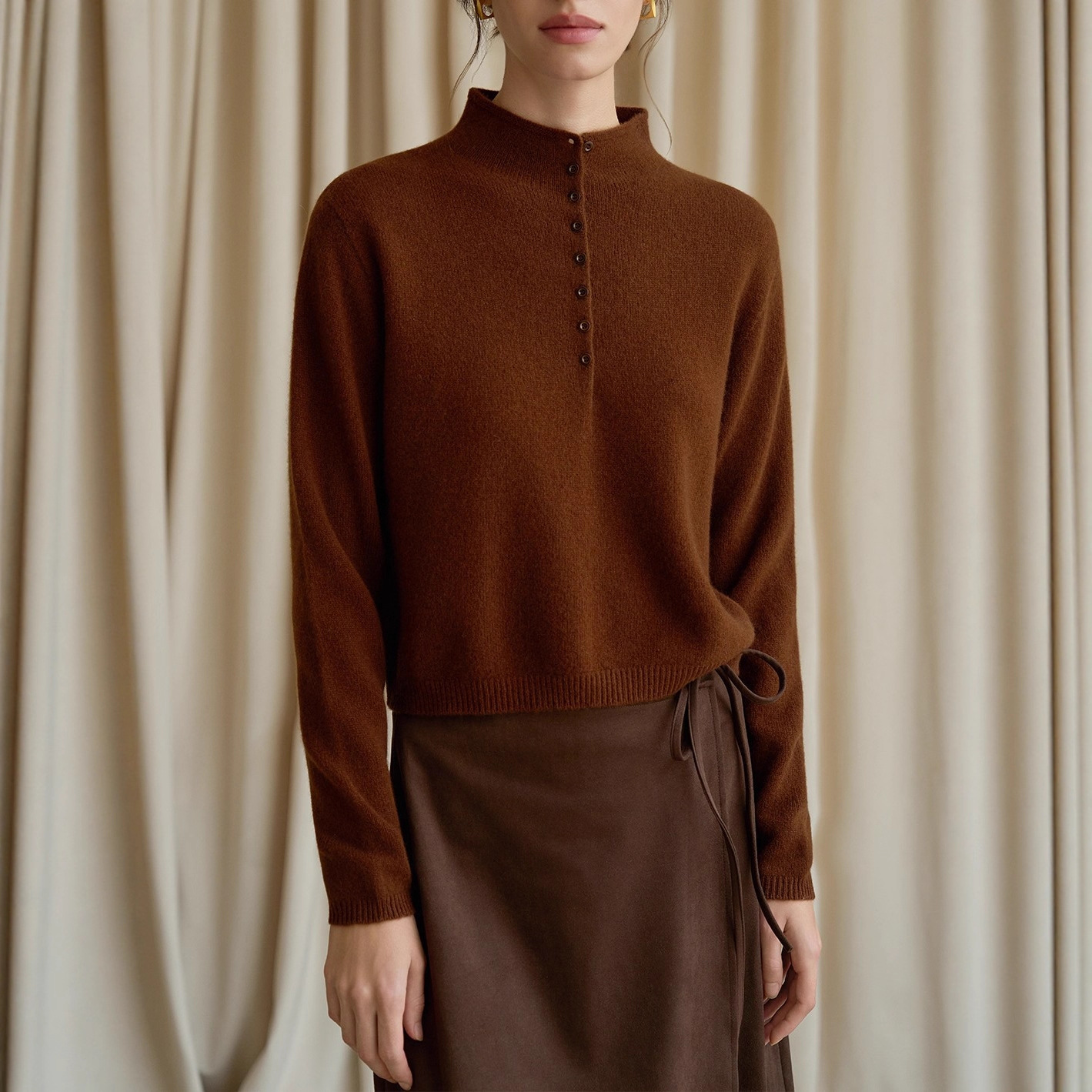 见衫JANSAN 山羊绒混纺小高领排扣设计绒感微宽松针织打底毛衣女