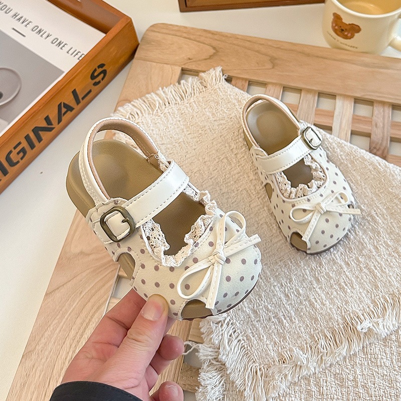 Mädchen-Sandalen mit Spitzenbesatz, geschlossener Zehenpartie und hohler Sohle, neuer Sommerstil, Mori Girl Prinzessinnenschuhe für Kleinkinder_voghion.com