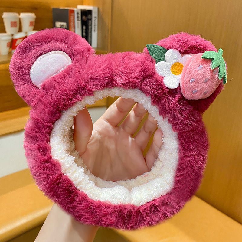 Pink girl lavado facial correa de cabello de invierno mujer pelusa pasador de cabello lindo fresa oso máscara especial cabello banda de cabello