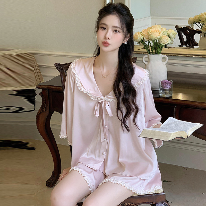French Pajamas Summer New Satin Thin Palace Style Sweet and Cute Short-Sleeved Shorts Home Wear Two-Piece Set French Pajamas Summer New Satin Thin Palace Style Sweet and Cute Short-Sleeved Shorts Home Wear Two-Piece Set