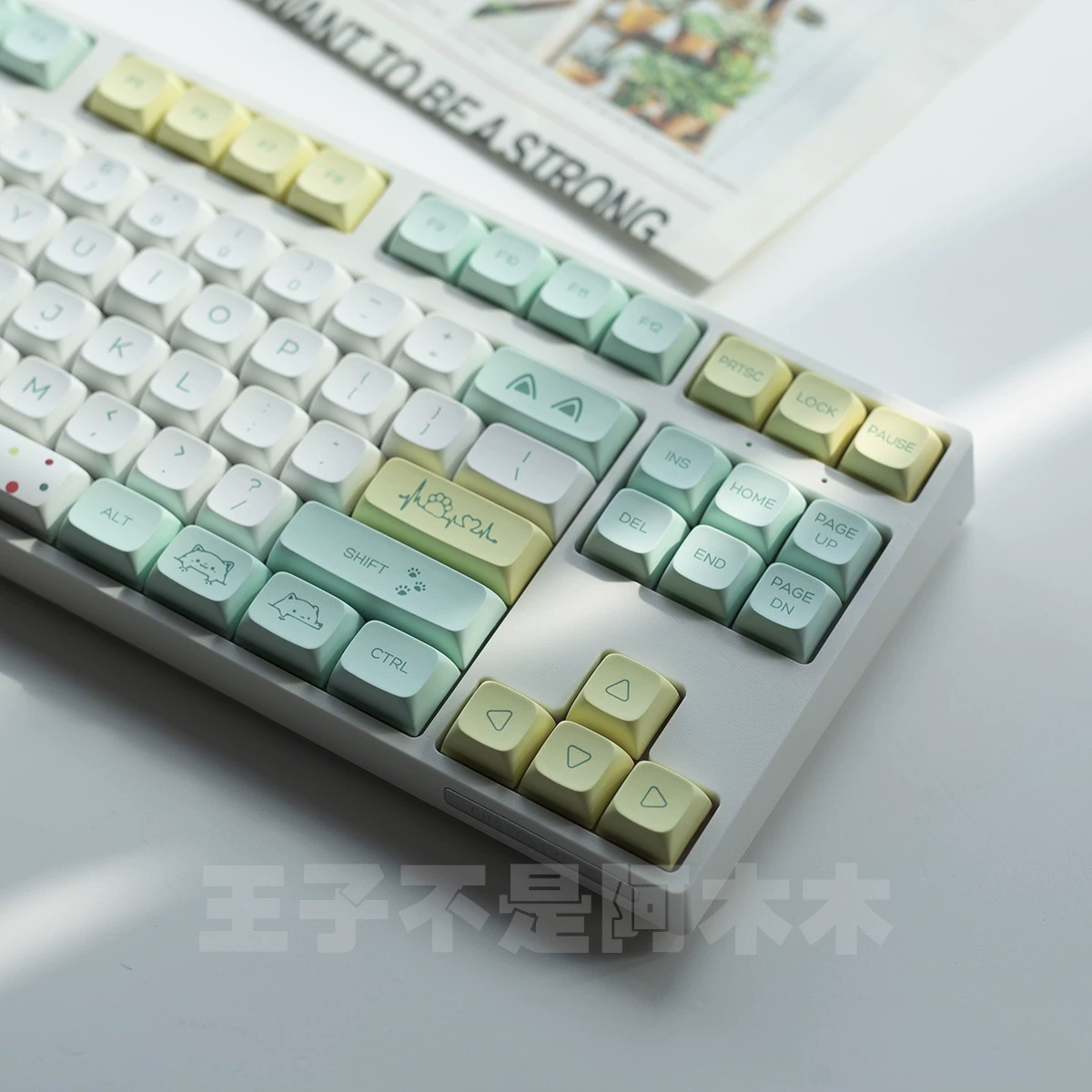 Странный кот: колпачок XDA, материал PBT, подходит для 108/104/100/98/87/82/68/64/61
