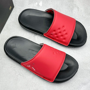 ��ԭPlay Slide���һ�������m���dܛ���p���оӼ��⴩AJ�\����Ь