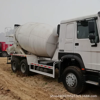Betonqarışdıran maşınlar Howo 371/375 Horsepower Rear