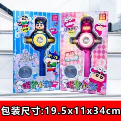 子供が持っている電気バブルマシンの正規版クレヨン小新全自動音光ネット赤爆金玩具の露店卸売り