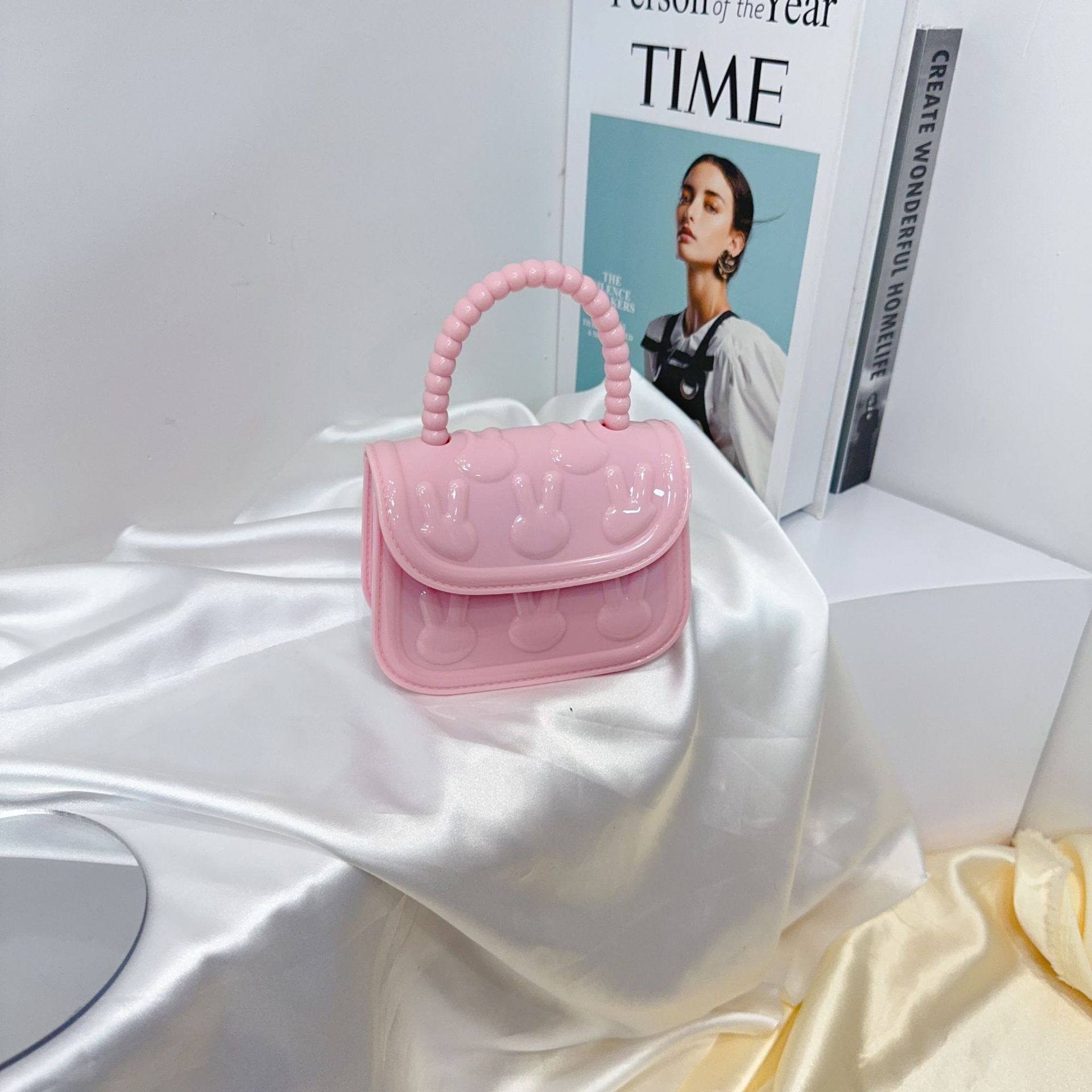 210g Weight Magnetic Buckle Closure Type Top Handle, Chain Strap Type Jelly Bag Bags Type Street, Shopping Occasion PVC Material Solid Color Pattern All Seasons Season Women's Gender Cute Style Square Shape Women's PVC Solid Color Cute Square Magnetic Buckle Jelly Bag 20