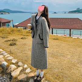 灰色小香风毛呢套装裙女冬季新款感温柔穿搭半身裙两件套