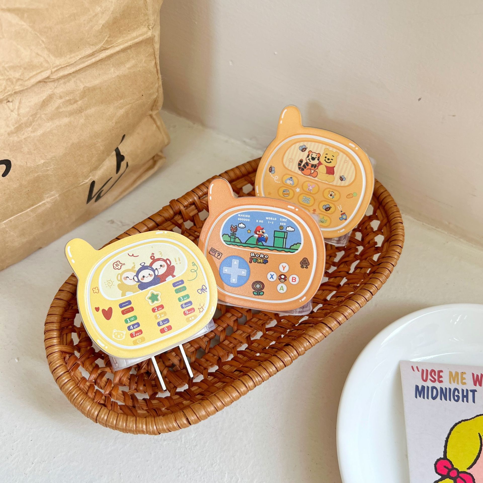 Big Brother model suitable for Apple 20W charger protective cover 18W fast charge cover bite cable clip data cable phone game machine