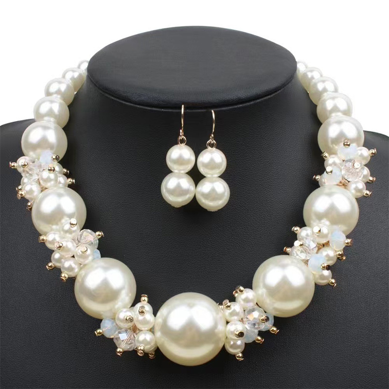 Collana a catena con perle barocche per sposa e moda_voghion.com