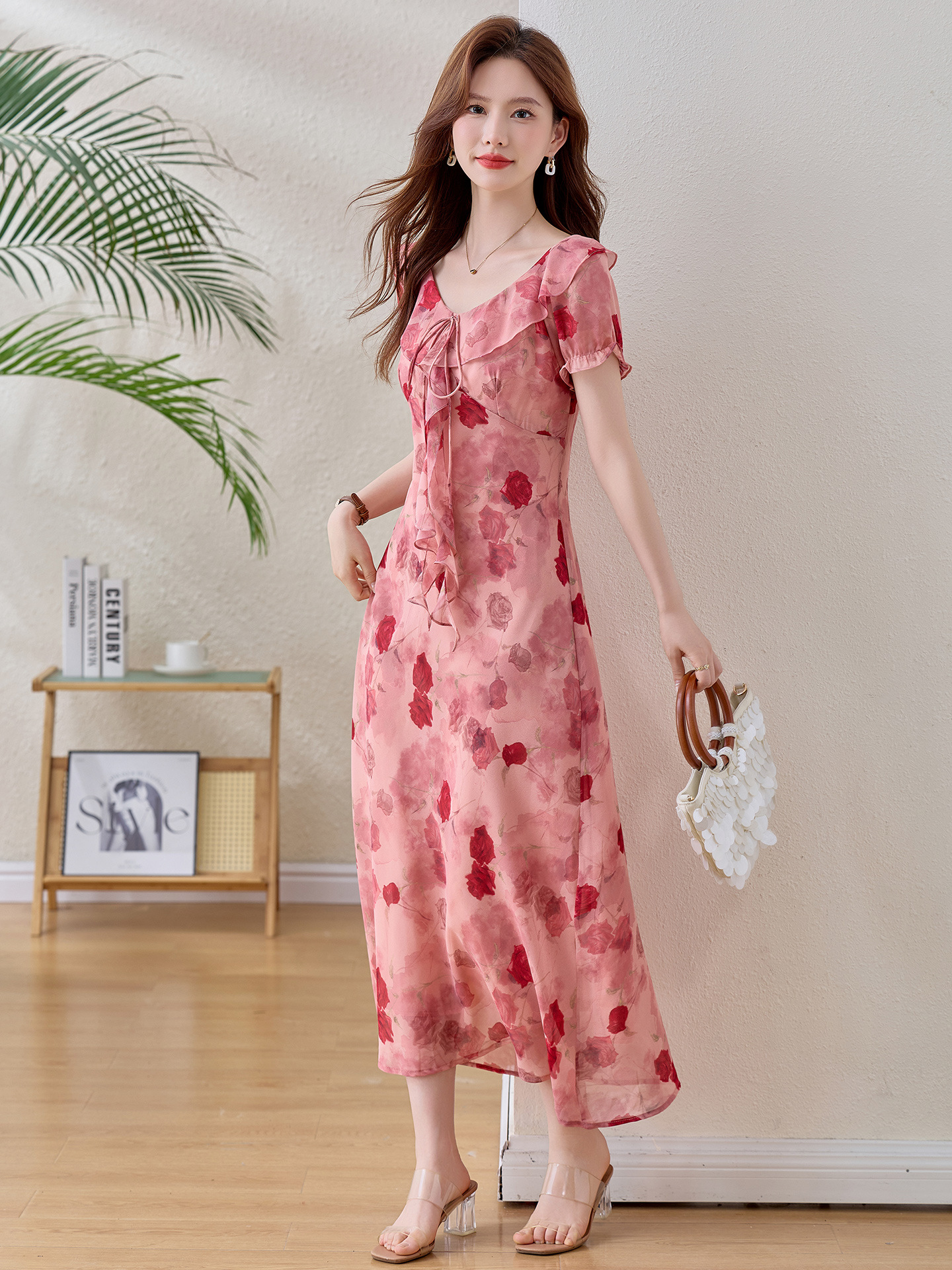 Đầm maxi nữ hoa hồng cổ V tay ngắn thắt eo — Hồng lãng mạn