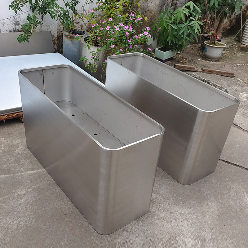 Personalizado al aire libre caja de flores de acero inoxidable cerca al aire libre colocado calle canal de flores rectangular maceta de ventas cama de flores cuadrada