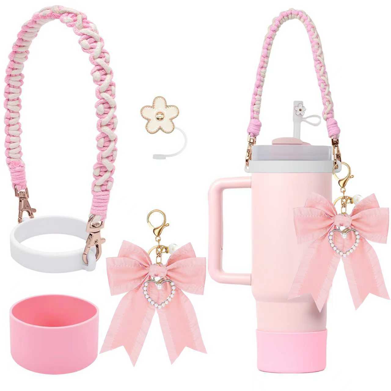 Nuevos productos Stanley taza de agua de mano cadena de taza de flores colgante de amor Begonia gorra de paja bola de peluche llavero