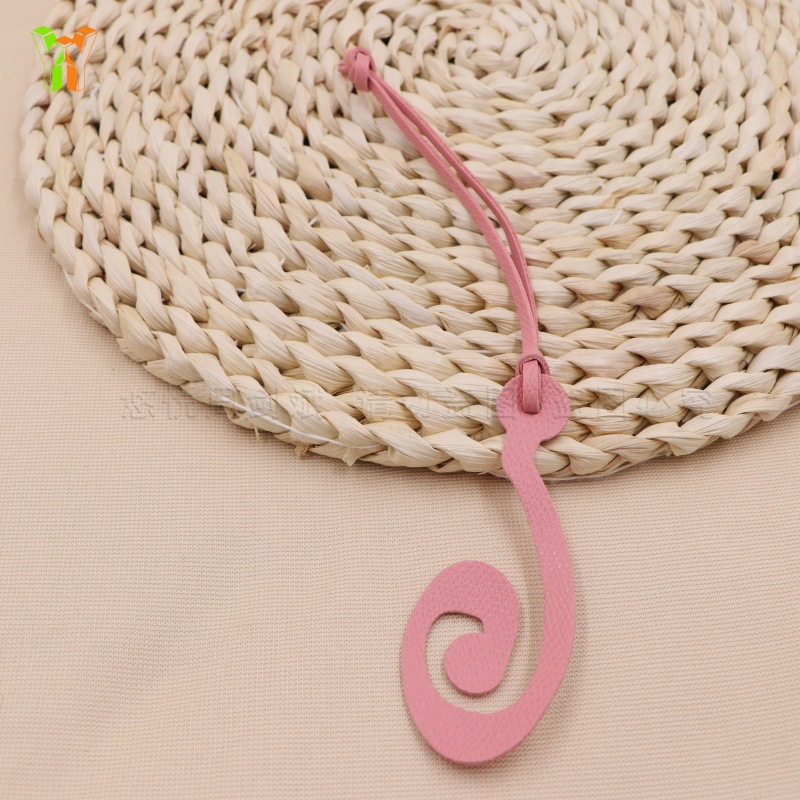 Arabic pendant with letters