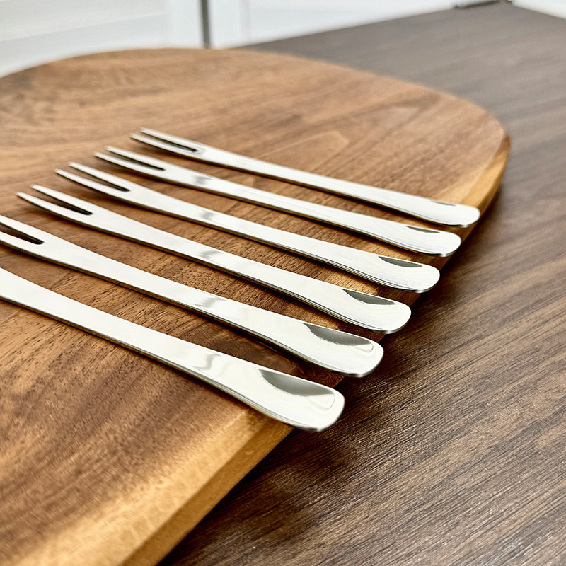 Chockmen Zhuo Deming 18 / 10 tenedor de cangrejo de acero inoxidable de doble cabeza tenedor cuchara de postre tenedor de fruta multiuso tenedor de cangrejo