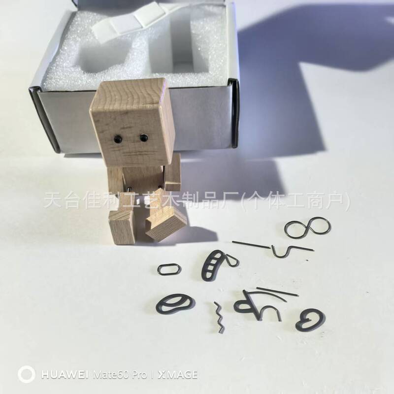 新品Shaking Wooden Man Figurine摇腿晃的木制人像摇晃汽车装饰|undefined