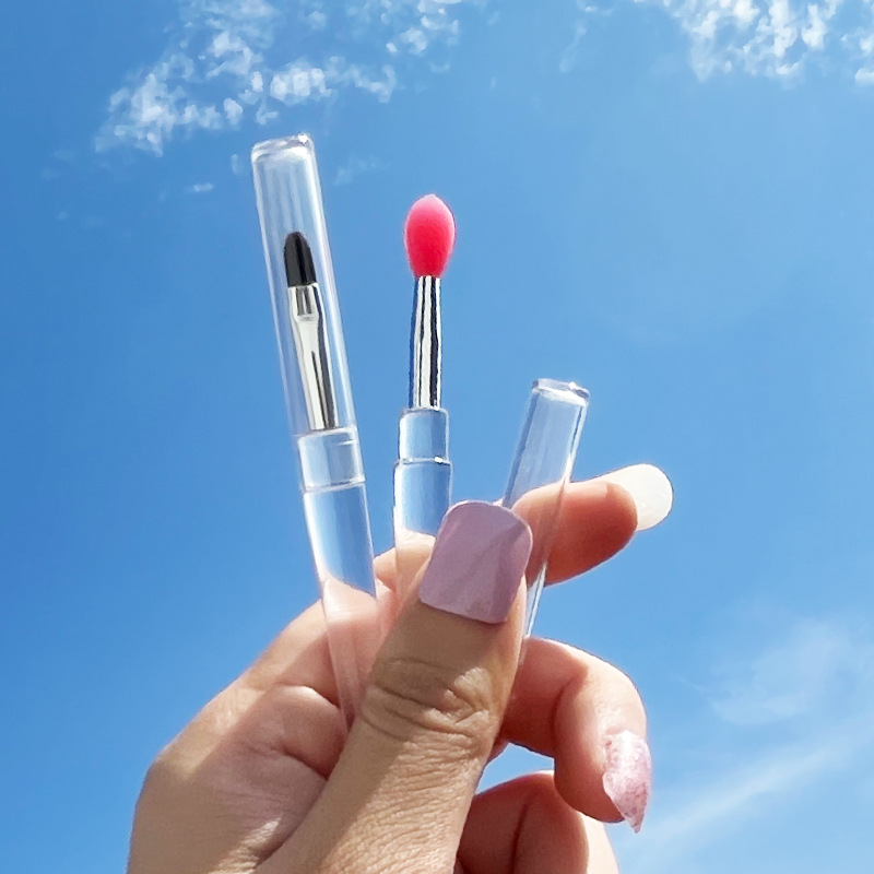 Mini cepillo de labios portátil pelo suave con tapa cepillo de lápiz labial a prueba de polvo tamaño pequeño cepillo de máscara de labios cepillo de labios no desechable