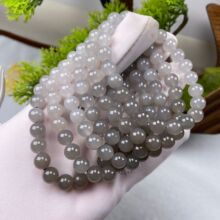 ��Ȼ�������ຣ�ϟ��ϝu׃ɫ8m�A���ִ����ϝu׃ɫ���С�t������