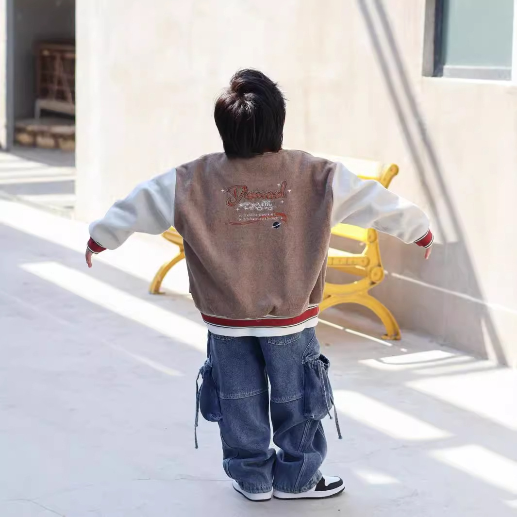 (2개) 어린이 2024 가을 겨울 착용 기모 재킷 소년 컬러 매칭 재킷 한국식 편지 자수 중대형 어린이 야구 세트