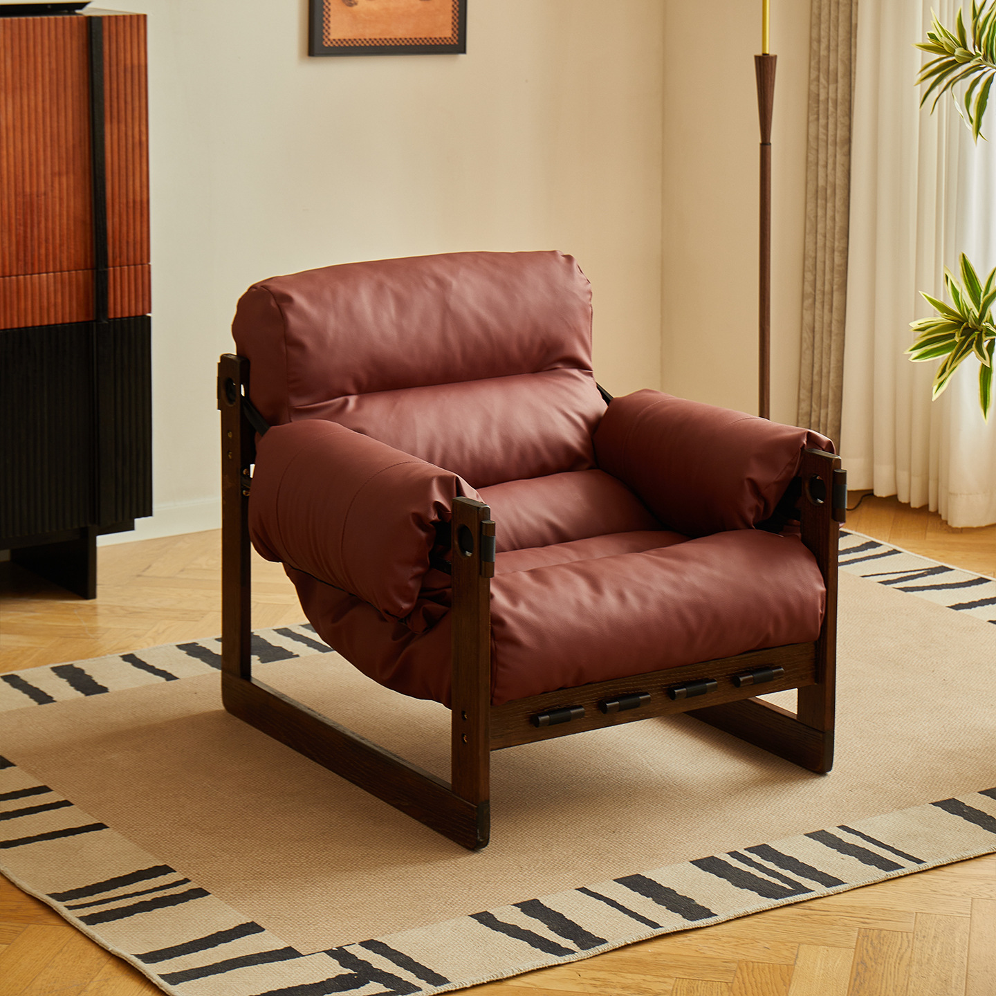 Jersey chair burgundy [cat scratch leather material]