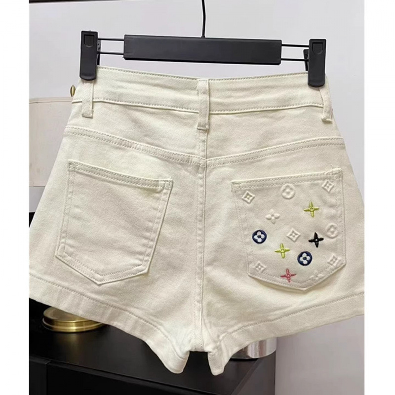Apricot-Colored Stylish Embroidered Slim-Fit Denim Shorts for Women, 2025 Summer Straight-Leg Slimming Butt-Lifting A-Line Hot Pants Apricot-Colored Stylish Embroidered Slim-Fit Denim Shorts for Women, 2025 Summer Straight-Leg Slimming Butt-Lifting A-Line Hot Pants