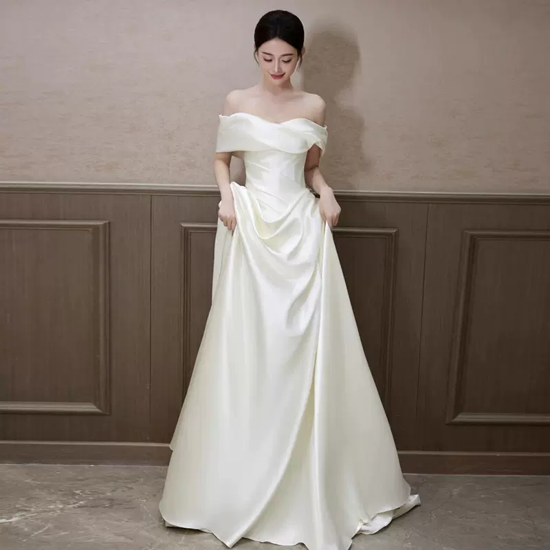 法式轻婚纱气质新娘速卖通复古2026新款出门纱一字肩订婚白色礼服