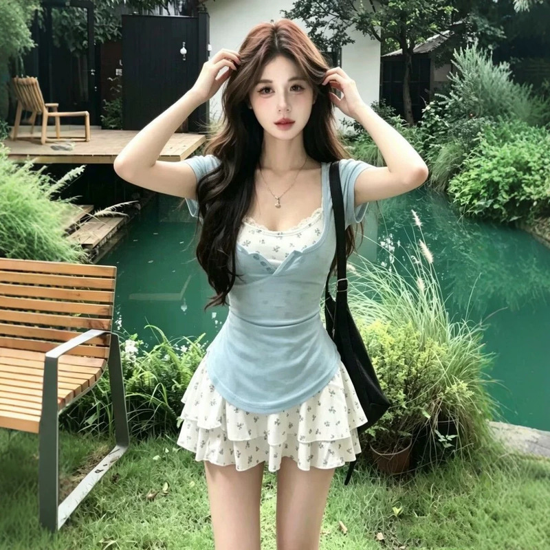 (with Chest Pads) Fresh and Pure Short-Sleeved Top, Floral Suspender Cake Dress, Slimming Hot Girl Outfit