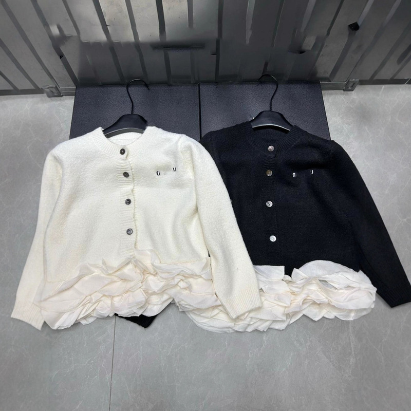 2025 New Autumn and Winter Letter Embroidered Flower Bud Hem Round Neck Knitted Cardigan Long-Sleeved Loose Age-Reducing Versatile Top