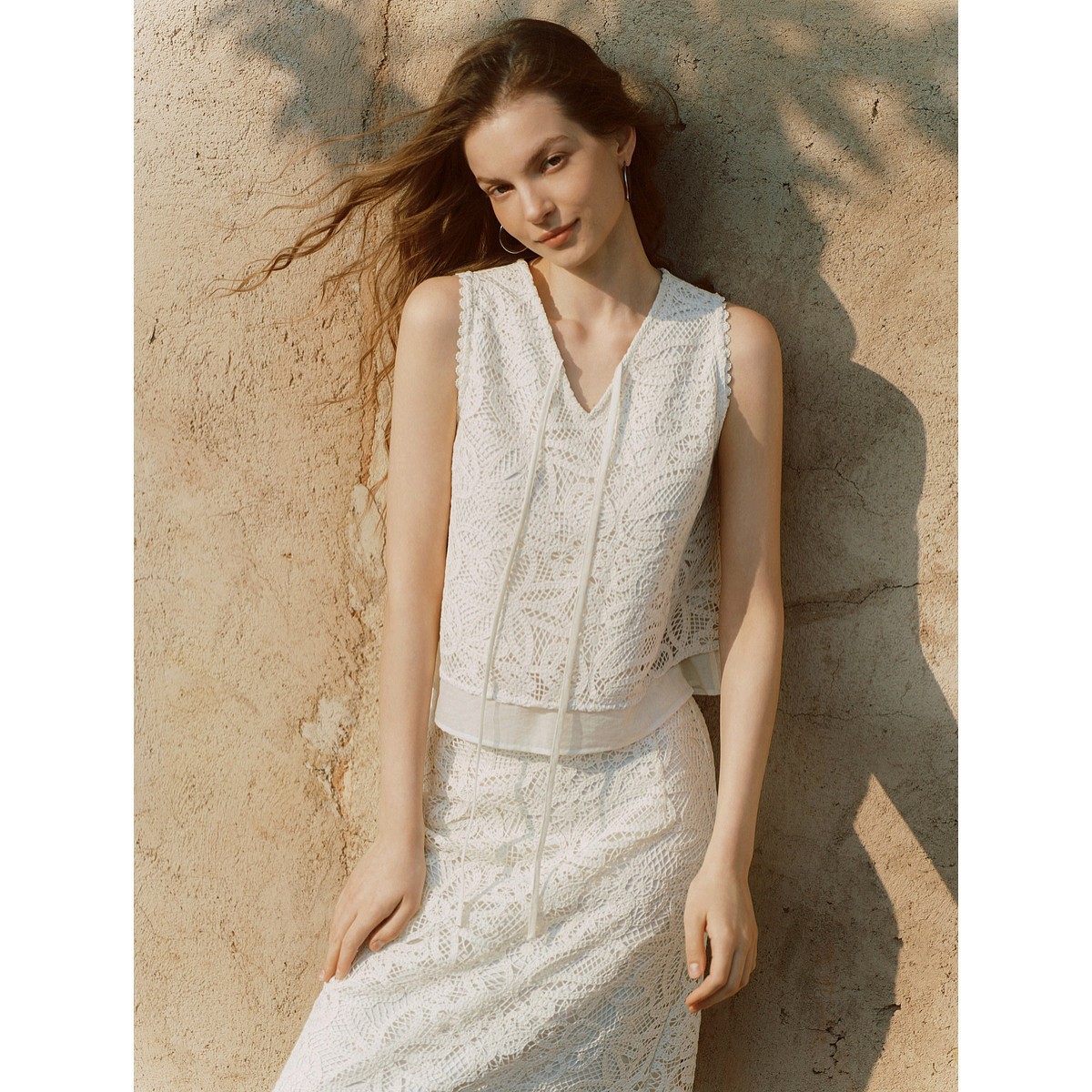 Resort-style patchwork 2026 summer new design heavy-duty rope embroidery inner vest top + skirt set for women