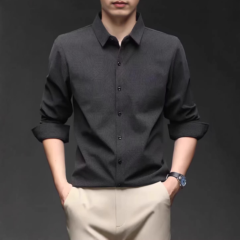 New American-Style Long-Sleeved Shirt for Men, Spring and Autumn Business Casual Shirt, Striped Style, No-Iron, Versatile Shirt New American-Style Long-Sleeved Shirt for Men, Spring and Autumn Business Casual Shirt, Striped Style, No-Iron, Versatile Shirt