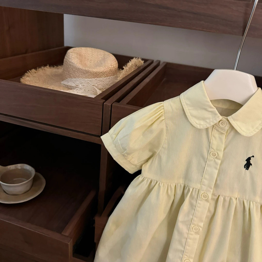 [Xianning Seven] ¡Estudiantes de arte de Man Gao! Ropa para niños coreanos, niña, pajarita dulce, solapa, falda de chaleco de estilo universitario