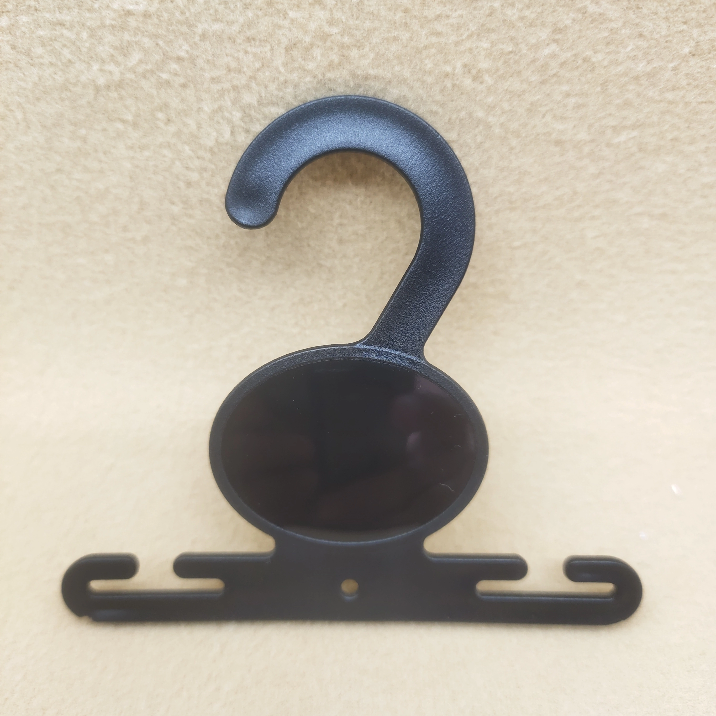 Пластиковые крючки шлепанцы кроссовки крючки пляжная обувь крючки производители оптом