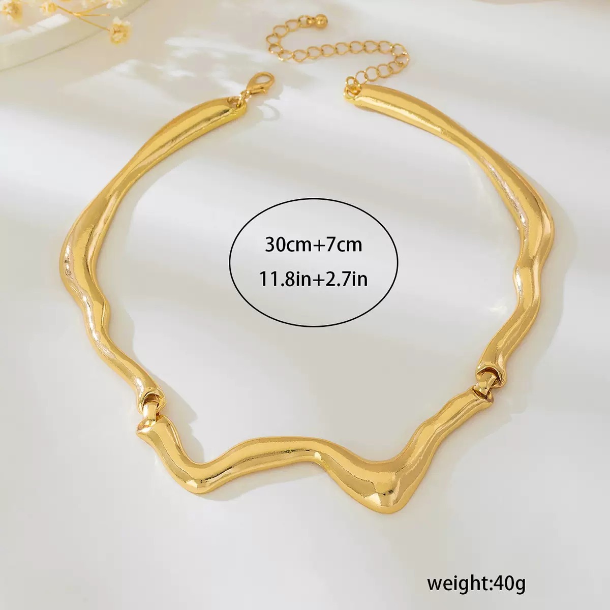 Europa y América de moda transfronteriza personalidad exagerada de metal pesado de Oriente Medio irregular dorado collar de mujer ondulada