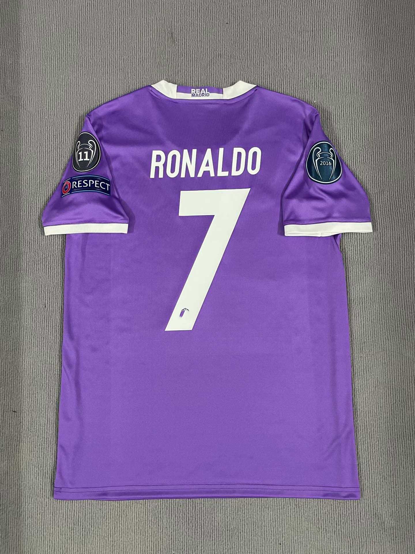 レトロなサッカー服の人気タイプのAC/22番カード80番のロマン聯紅魔ベッカム源メーカー