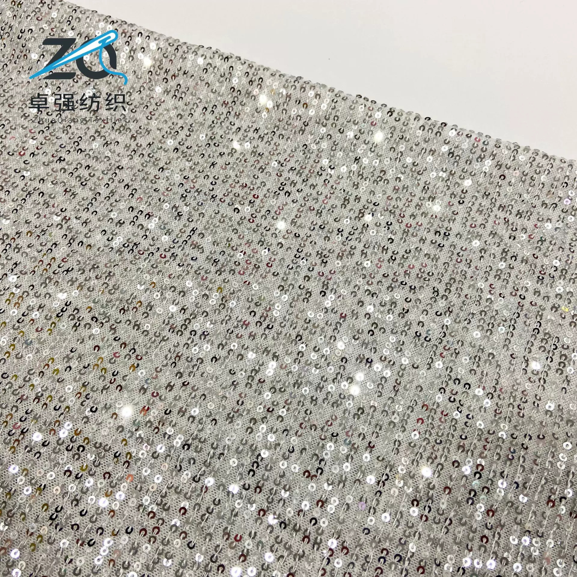 3mm直条弹力网亮片面料12色可选 手感柔软超闪炫目礼服演出服面料