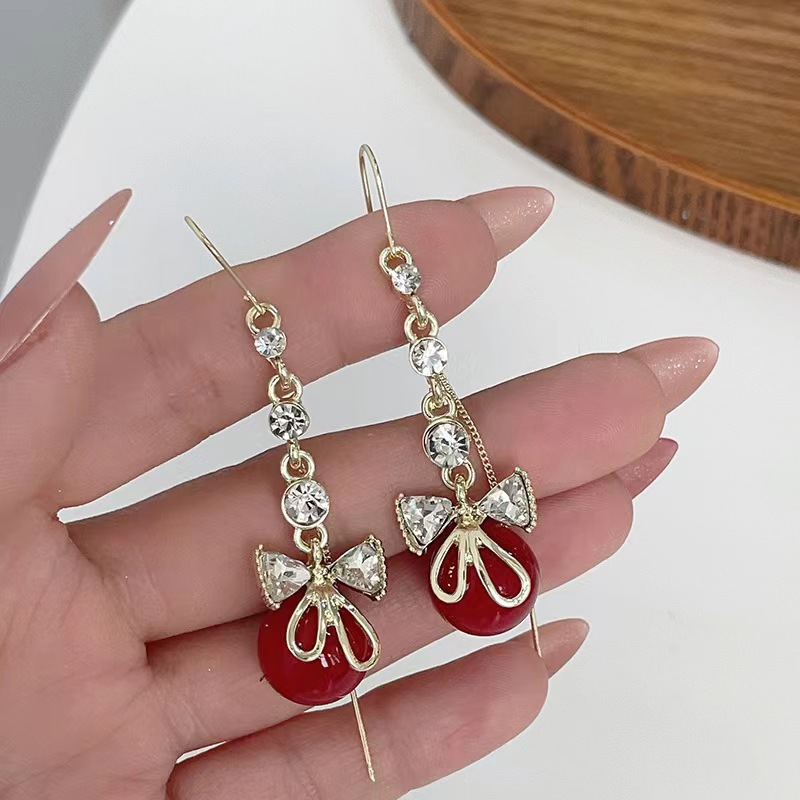 Elegant fashionable long universal sophisticated earrings pearl with…