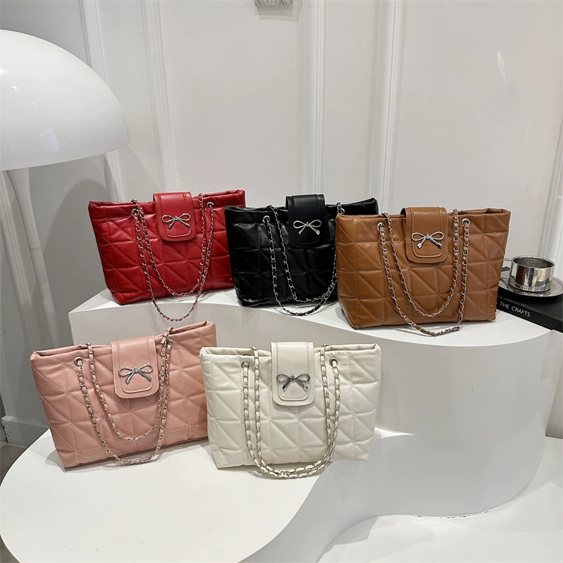 Soft capacious chain, one-shoulder bag for leisure with bow, chain bag