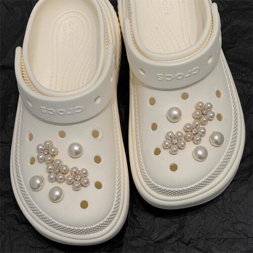 Hole Shoes DIY Accessory Fashion Accessories Small Scents Stone Diamond Christmas Tree Alloy Hole Shoes Shoe Clip