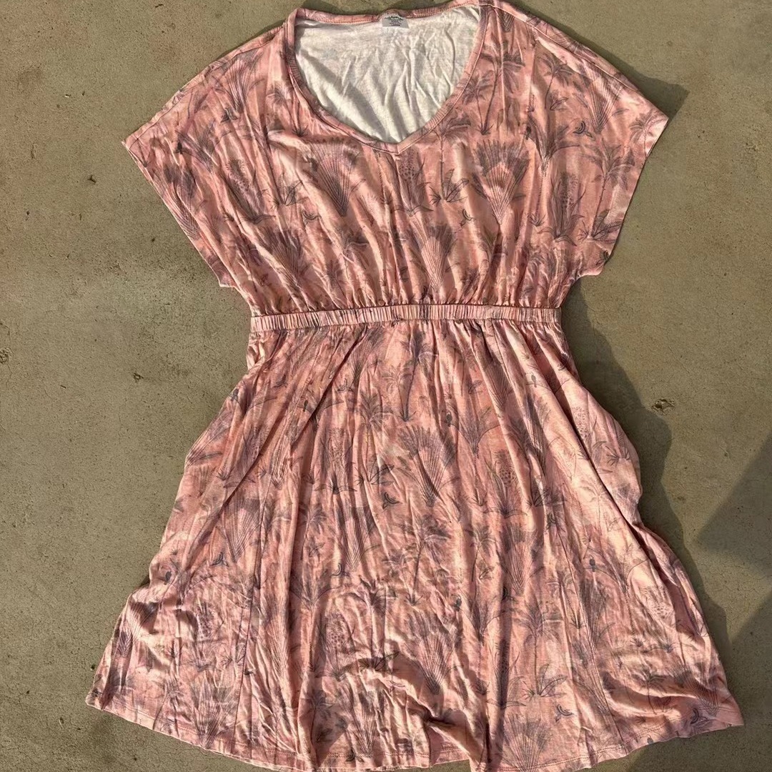 Vestido de las mujeres 24 verano nueva marca europea y americana manga corta vestido barato al por mayor