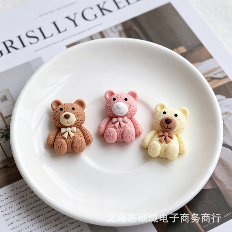 Cross-border internet-famous beige classic teddy bear resin accessories for phone cases and hair accessories DIY accessories are hot-selling
