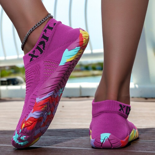 Cross-border new products indoor swimming fitness shoes men outdoor mountain climbing beach wading shoes women couple five-finger socks stream hiking shoes 