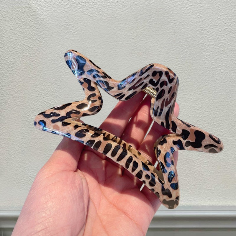 High-end leopard print five-pointed star