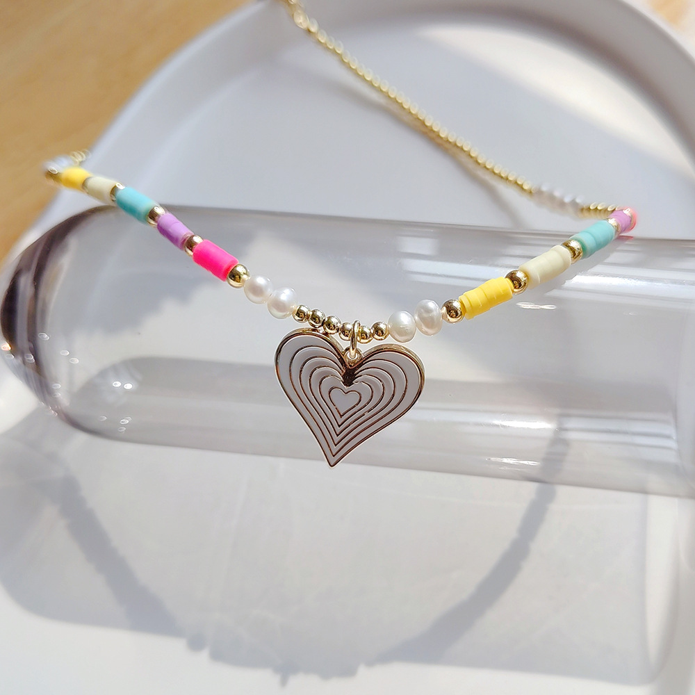 12g Weight Pendant Necklace Classification 1 Piece Quantity Daily Occasion Natural Freshwater Pearl, soft clay Material Heart Shape Pattern Women'S Gender Beaded Design Fashion Style Fashion Heart Shape Natural Freshwater Pearl Soft Clay Beaded Women's Pendant Necklace 17