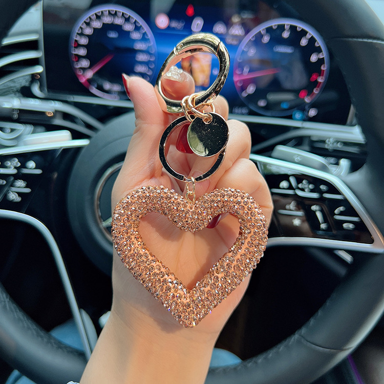 Corea del Sur diamante de barro de cerámica amor hueco colgante gran botón de diamante llavero de automóvil colgante de control remoto regalos de vacaciones