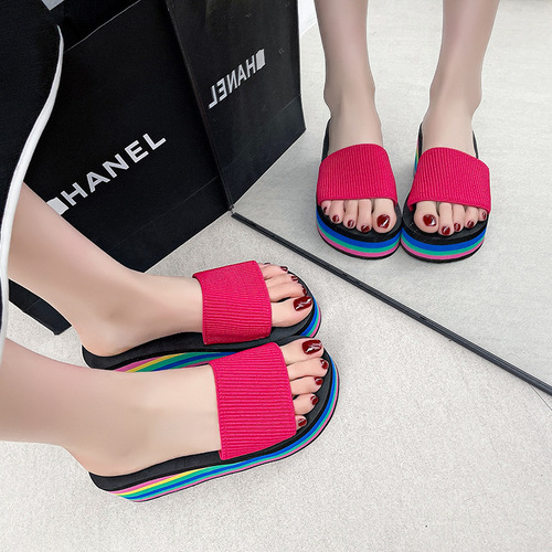 Thick-soled women's open-toe outdoor slip-on 2025 European-style rainbow fashionable casual wedge height beach sandals with one-piece design