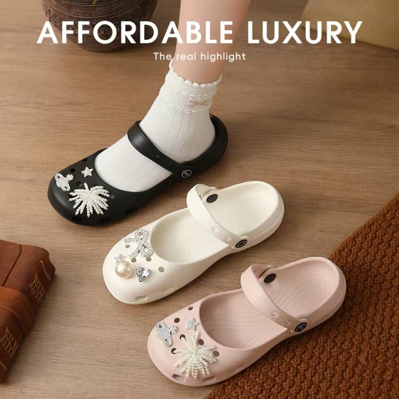 2026 New Ballet-Style Perforated Shoes for Women, Eva Thick-Soled Non-Slip Closed-Toe Sandals with Pearl and Rhinestone Decoration