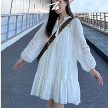 法式白色长袖连衣裙子女2025夏新款小个子西北新疆旅游度假中裙